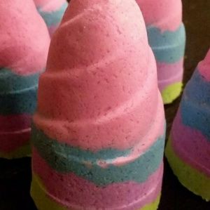 Set of 2 Unicorn horn bath bombs